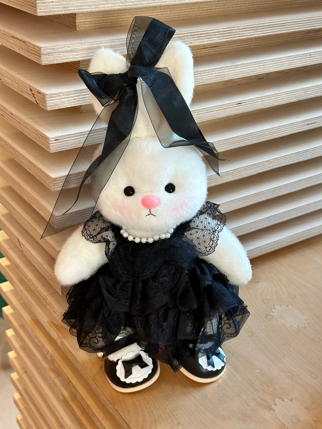 Homeyfriends Cute Jointed Bunny With Pearl Neckline Black Wedding Dress